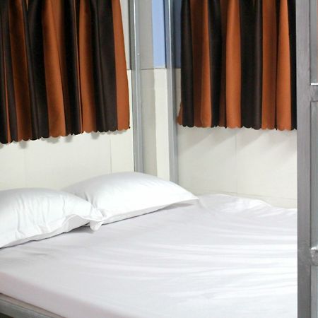 Hostel Aloha Saigon (Adults Only) Ho-Chi-Minh-Stadt Exterior foto